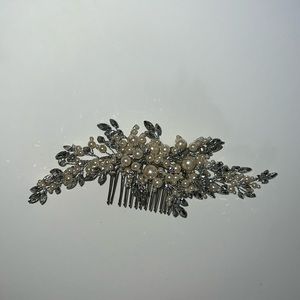 Diamond Crystal & Pearl Hair Comb Pin
